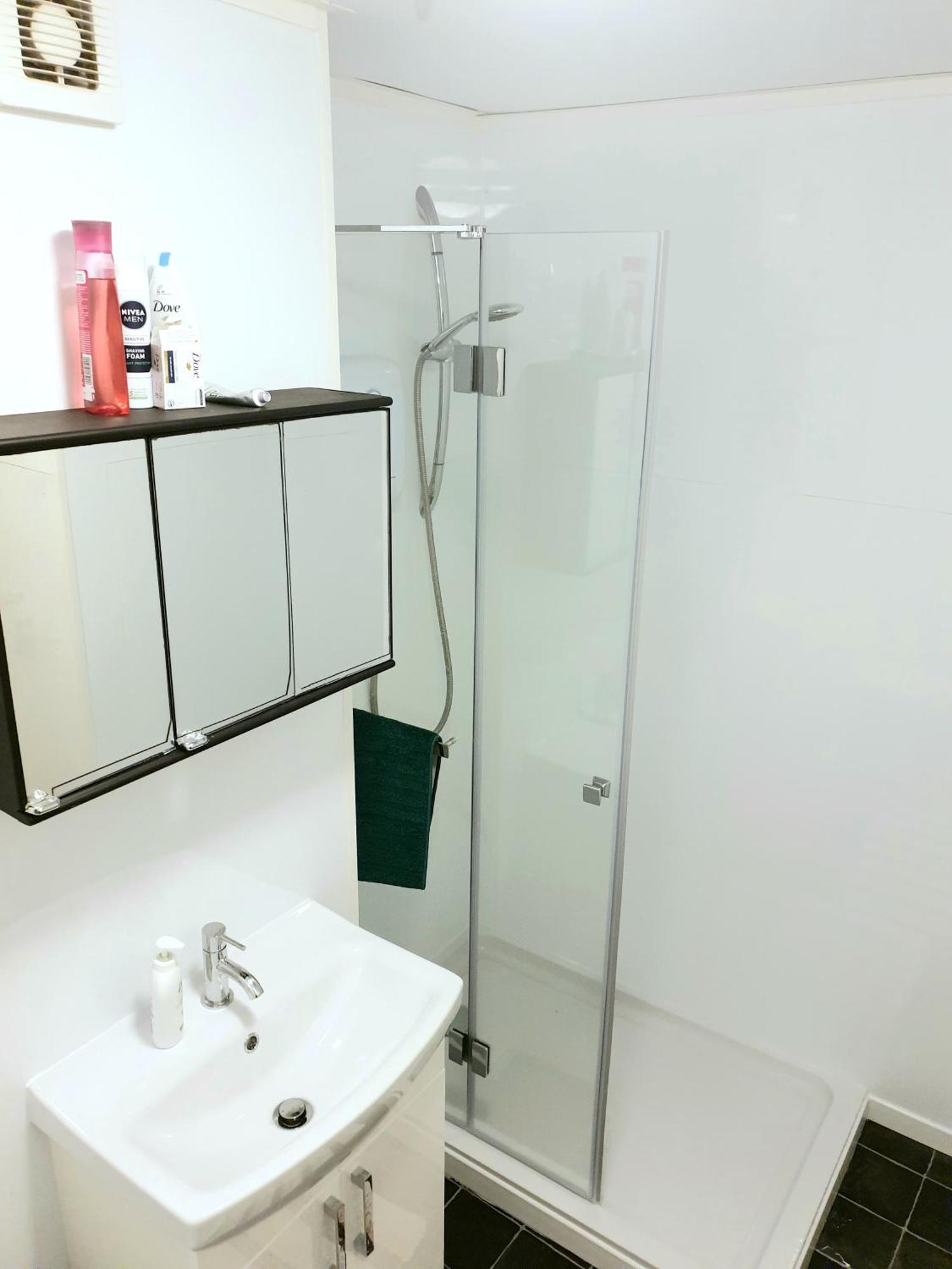Double Room In Private Apartment Londres Exterior foto